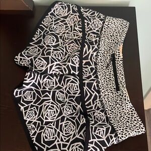 Black and White Peony Speed Shorts (OG) 2-Way Stretch